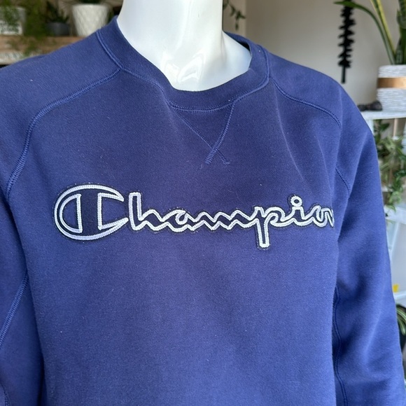 Ladies champion, authentic athletic apparel M, made in Cambodia navy blue - Picture 2 of 10
